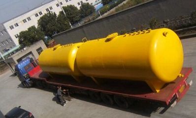 玻璃鋼儲罐的層狀結(jié)構(gòu) 構(gòu)筑堅(jiān)固耐用的“防護(hù)衣”